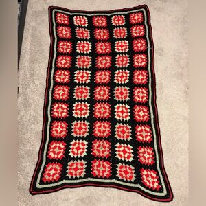 Vtg Handmade Crocheted Afghan Granny Square Throw Blanket  65”x42” Roseanne Sofa